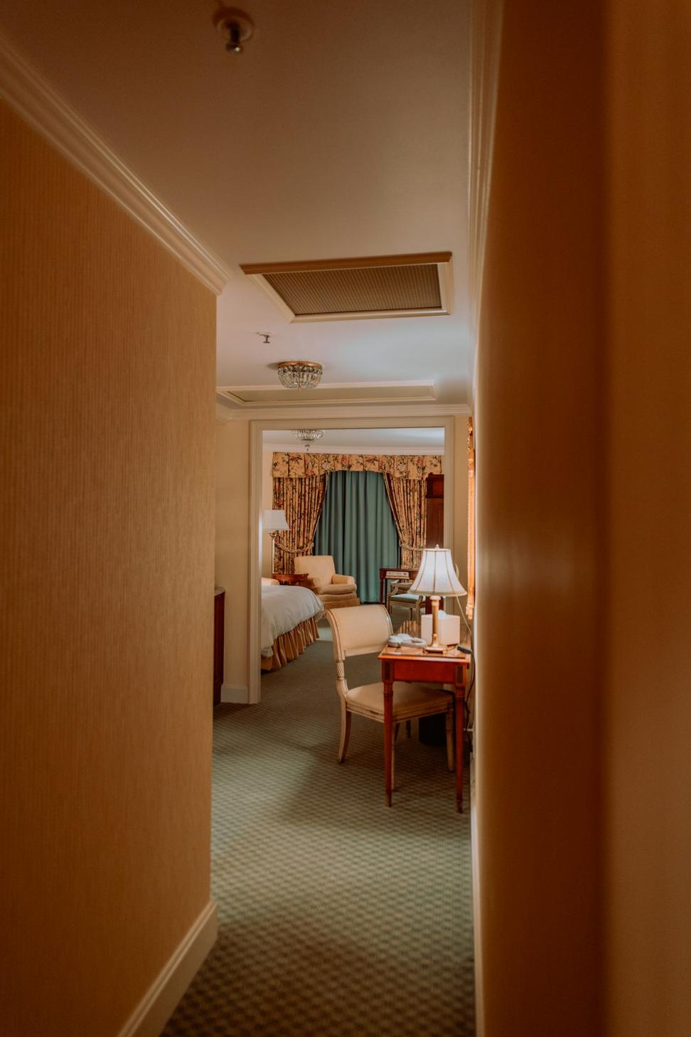 Deluxe King Suite